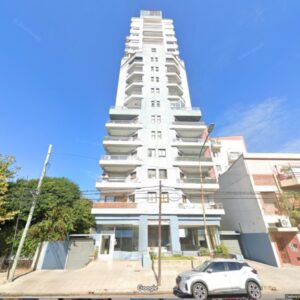 Departamento sobre Perón 2083, en torre Pleir Air