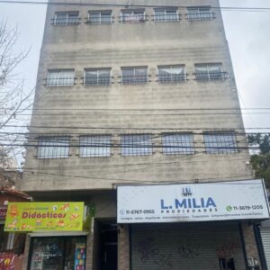 Edificio sobre Sarmiento 1270 en San Miguel