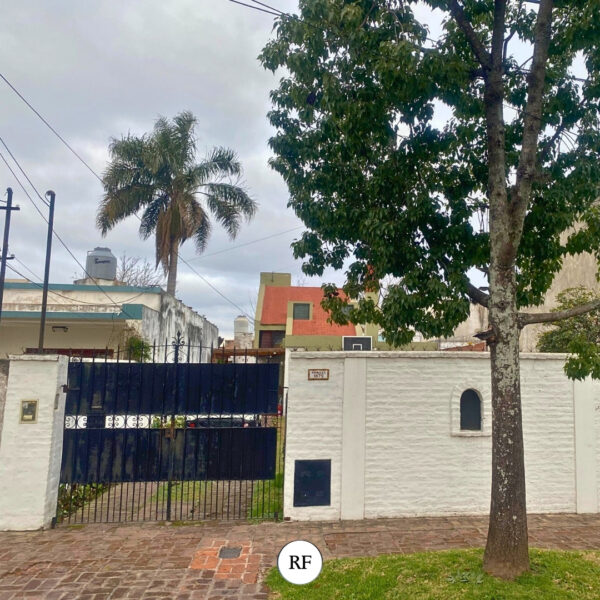 Casa sobre Pringles 1875 - Imagen 2