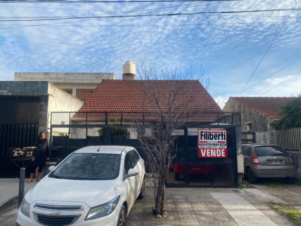 Casa en Peluffo 875