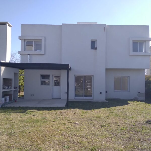 Casa en San Eduardo lote 81, Pilar - Imagen 2