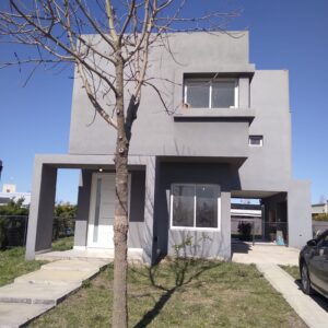 Casa en San Alfonso lote 81 Pilar
